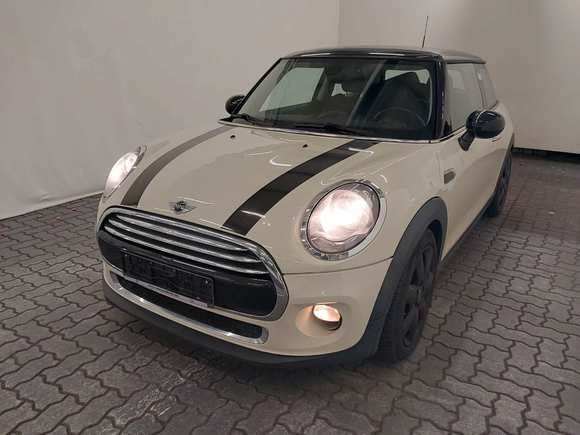 Pogled od napred levo