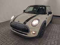 Pogled od napred levo