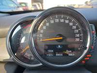 Pogled na kombinovani instrument