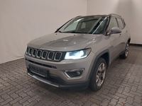 Pogled od napred levo