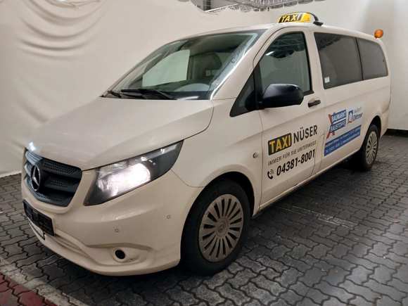 Pogled od napred levo