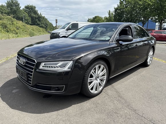 Вид спереди слева