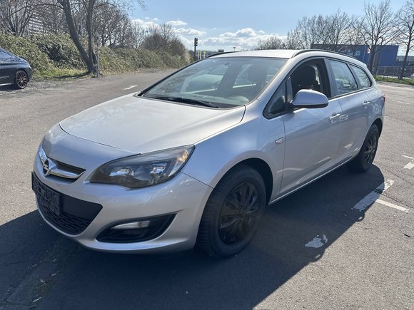 Вид спереди слева