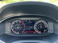 Вид на приборную панель