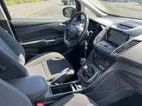 Вид на салон