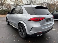 Вид сзади слева