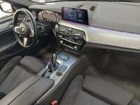 Вид на салон