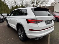 Вид сзади слева