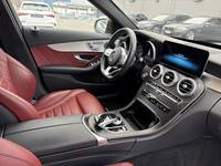 Вид на салон