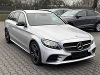 Вид спереди справа