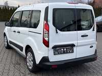 Вид сзади слева