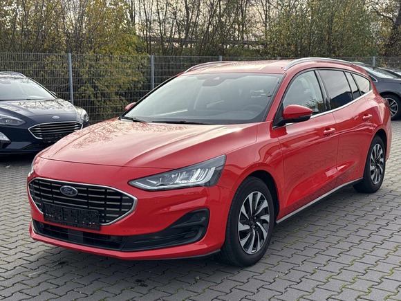 Вид спереди слева