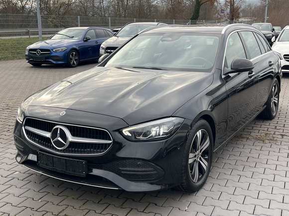 Вид спереди слева