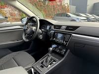 Вид на салон