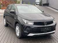 Вид спереди справа