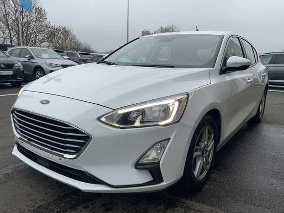 Pogled od napred levo