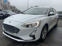 Pogled od napred levo