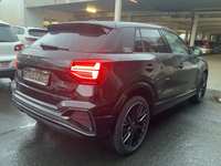 Pogled od pozadi desno