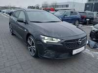 Pogled desno spredaj