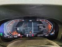 Pohľad na združený prístroj na palubnej doske