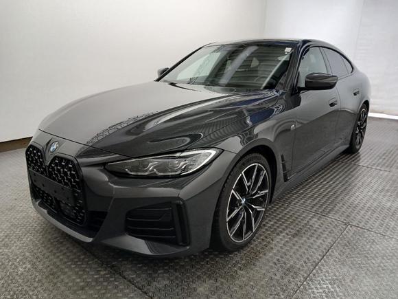 Pogled od napred levo