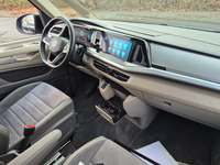 Вид на салон