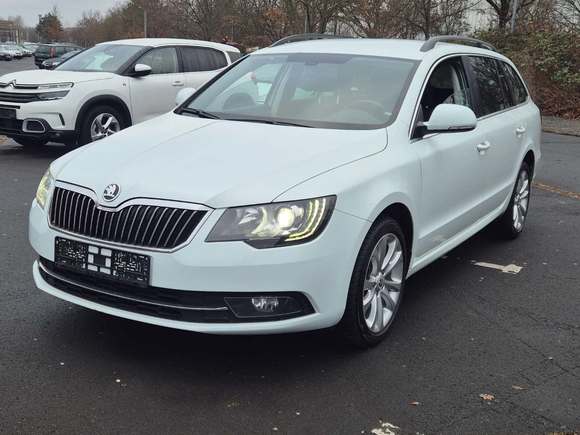 Вид спереди слева