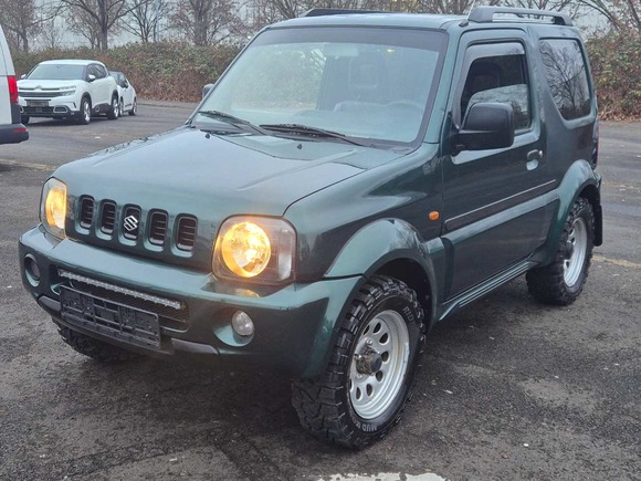 Вид спереди слева