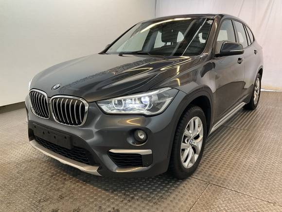 Vaizdas iš priekio kairės