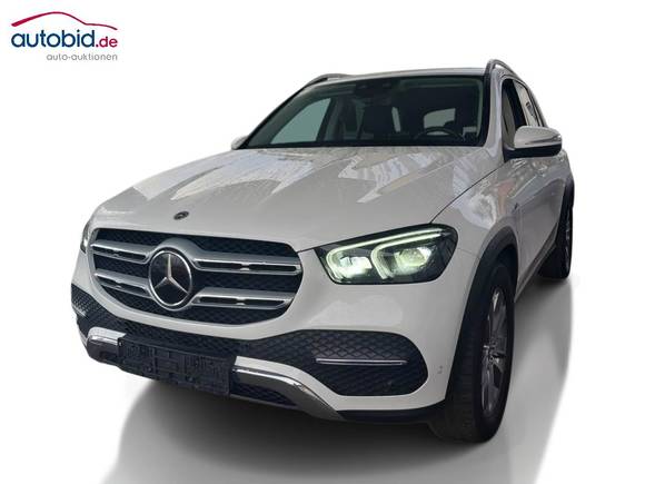 Вид спереди слева