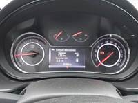 Pohled na přístrojovou desku