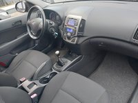 Вид на салон