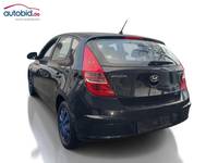 Вид сзади слева