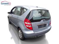 Вид сзади слева