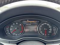 Pohled na přístrojovou desku