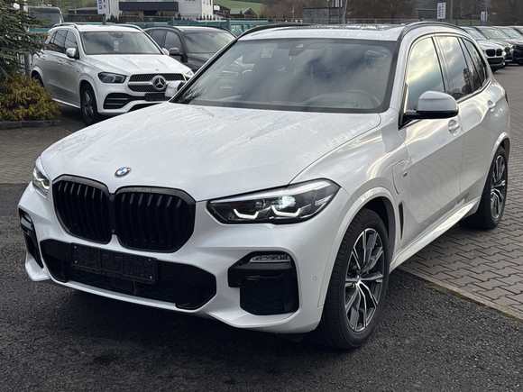 Вид спереди слева