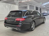 Вид сзади справа