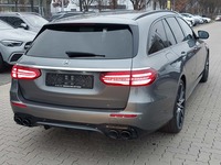 Náhled zezadu zprava