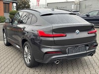 Вид сзади слева