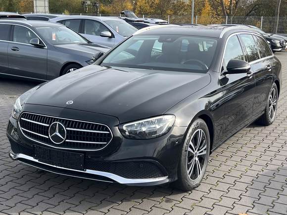 Вид спереди слева