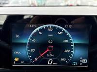 Pohled na přístrojovou desku