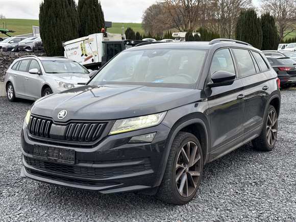 Вид спереди слева