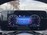 Pohľad na združený prístroj na palubnej doske