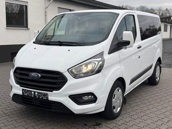 Náhľad spredu zľava