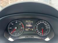 Pohľad na združený prístroj na palubnej doske