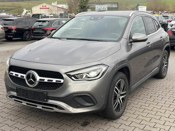 Náhľad spredu zľava