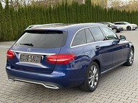 Náhľad zozadu sprava