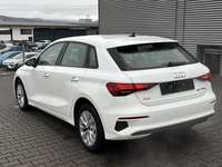 Вид сзади слева