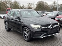 Вид спереди справа