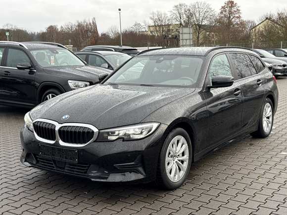 Вид спереди слева